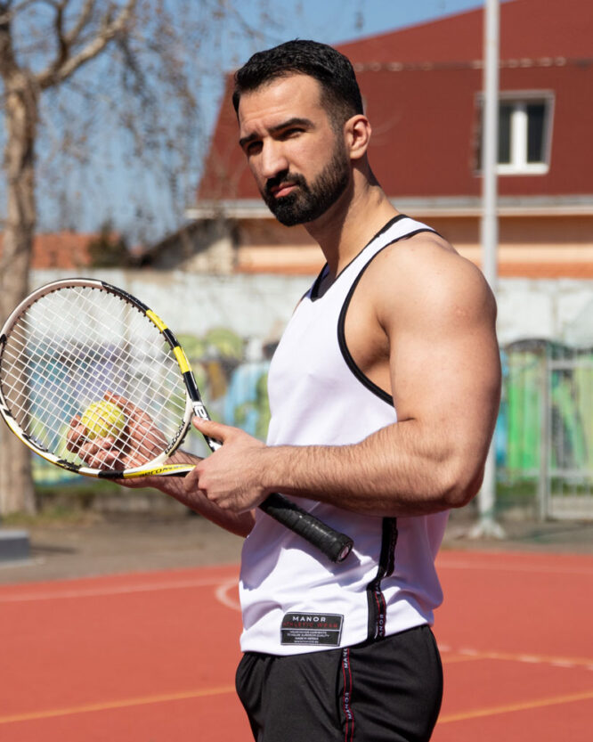 Bela tank majica za trening 5