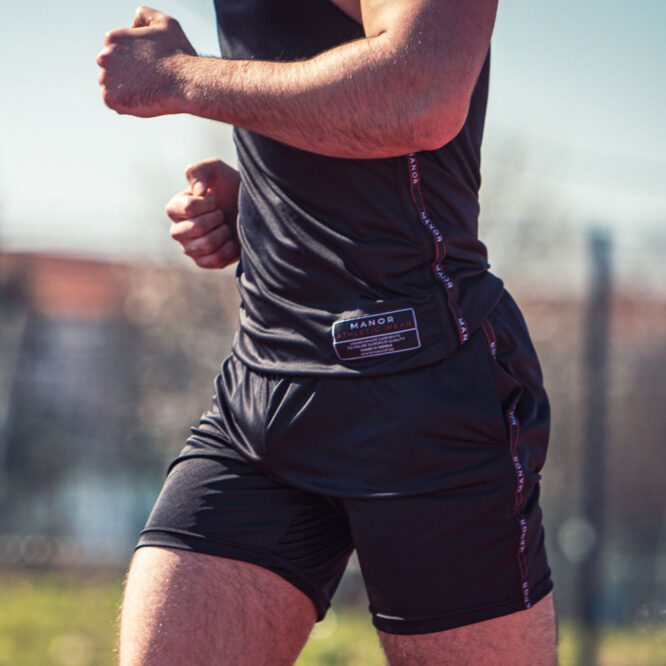 Dry Fit crni šorts za trening 6